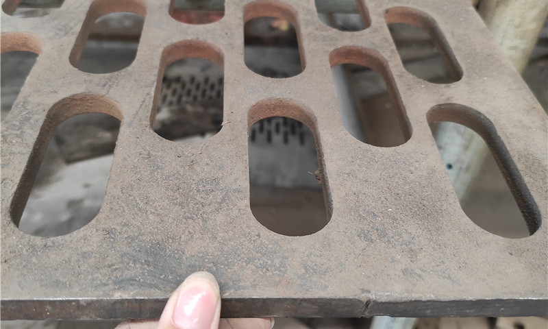 带孔铁皮板产品展示